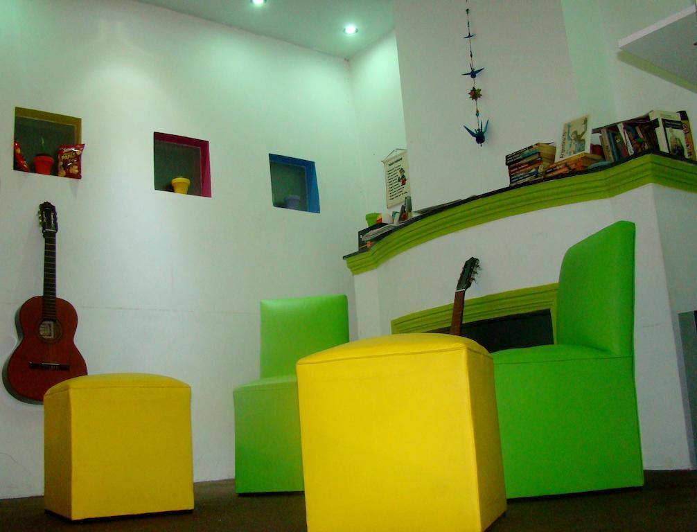 El Intercultural Hostel La Plata Exteriör bild