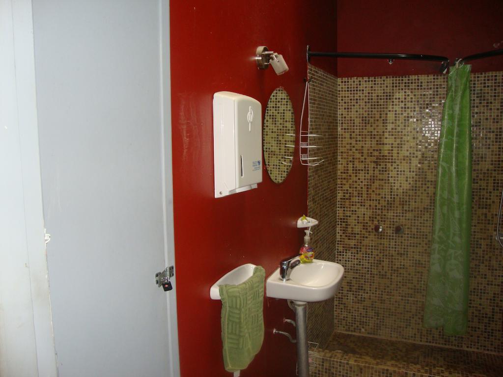 El Intercultural Hostel La Plata Exteriör bild